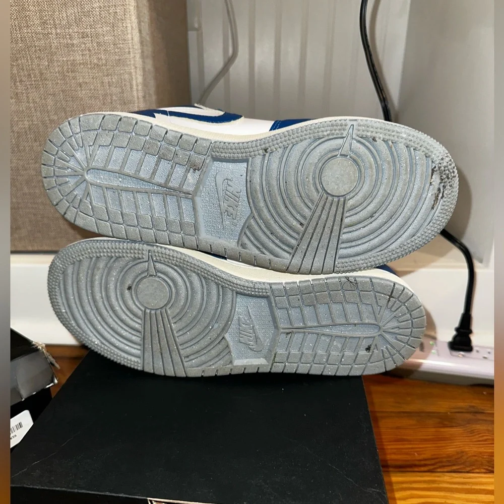 Air Jordan 1 Low SE | Industrial blue | GS size 7 | Womens 8.5 - Picture 6 of 9